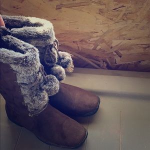 Forever Boots zipper fur trimmed